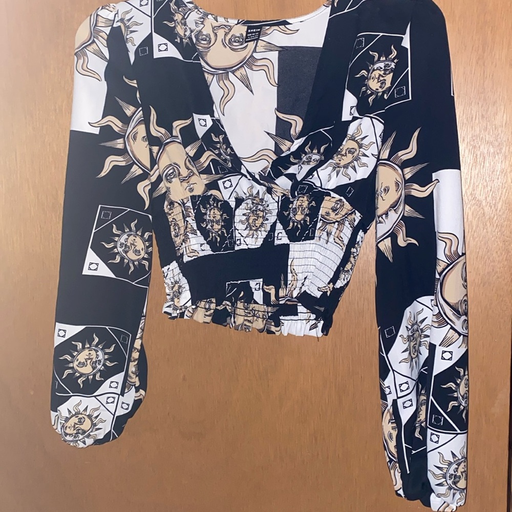 Cropped sun/moon top